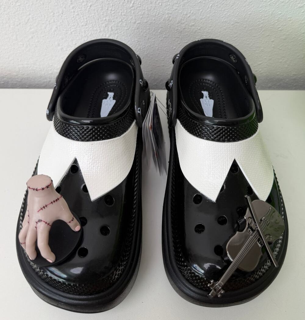 NWT Crocs x Wednesday Stomp Clog Black Womens 7